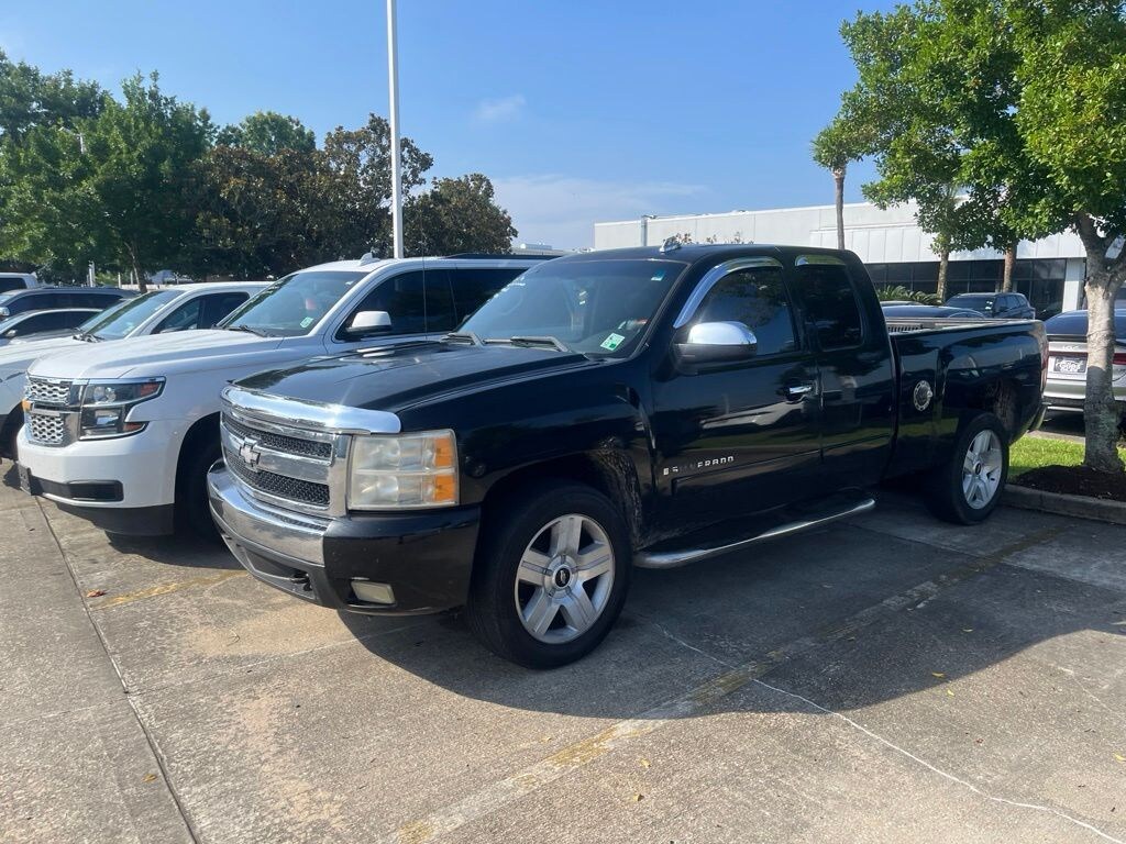 Used 2008 Chevrolet Silverado 1500 LTZ Truck