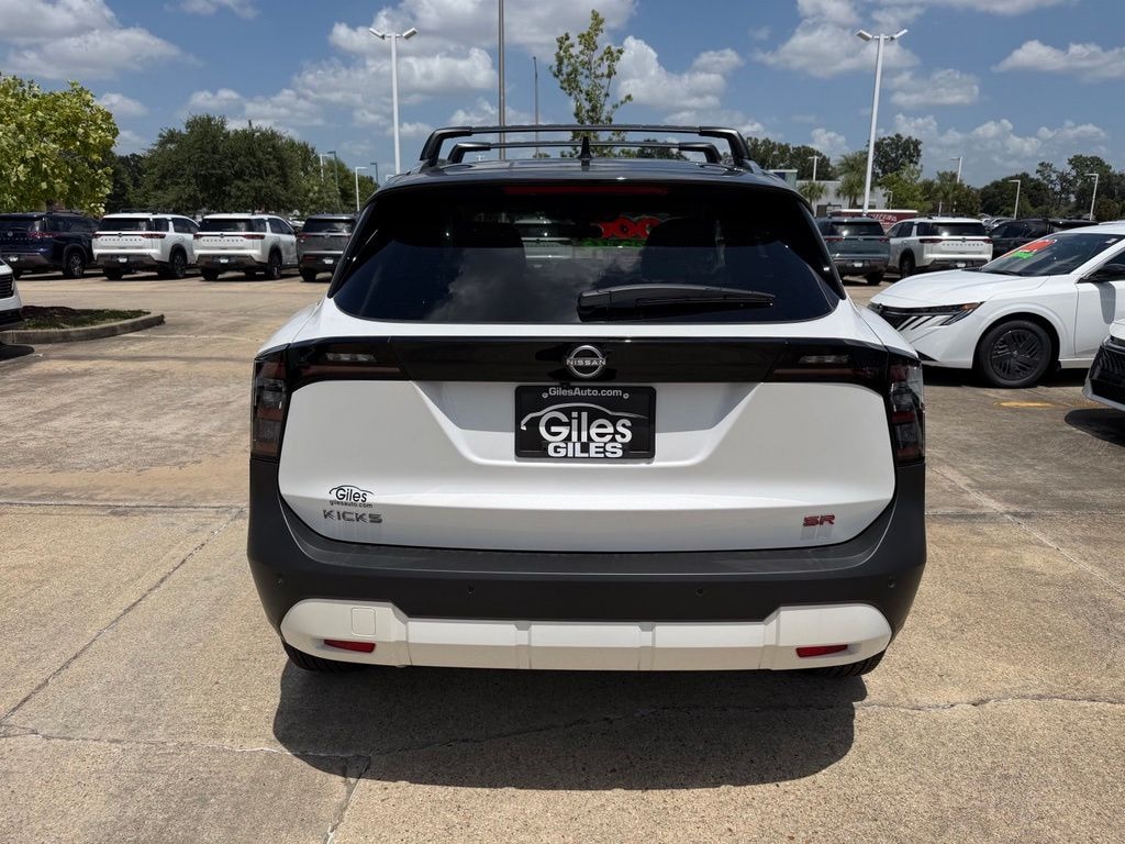 New 2026 Nissan Kicks SR SUV