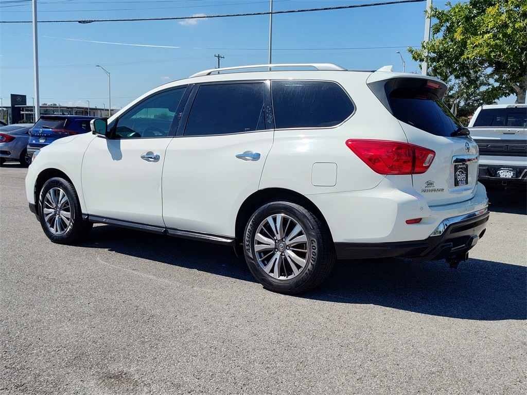 Used 2019 Nissan Pathfinder SL SUV