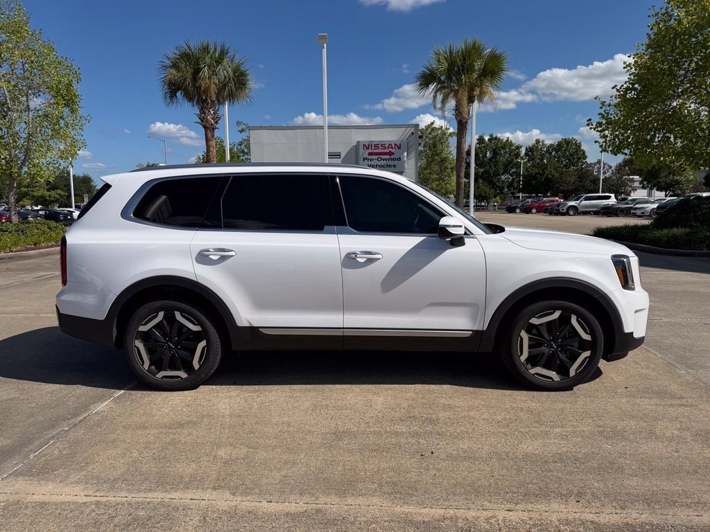 Used 2024 Kia Telluride S SUV