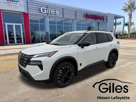 2026 Nissan Rogue Dark Armor SUV