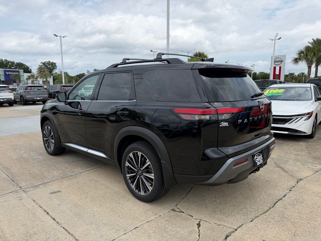 New 2026 Nissan Pathfinder Platinum SUV
