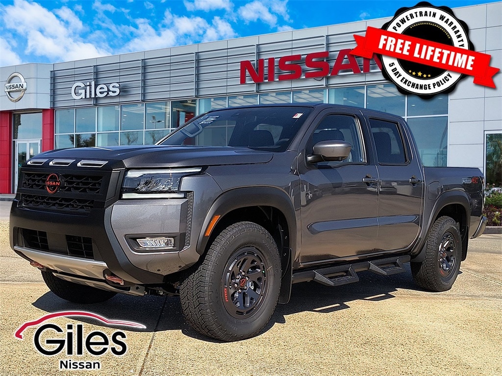 2026 Nissan Frontier PRO-4X's photo