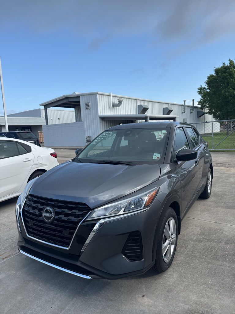2024 Nissan Kicks S