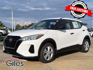 2025 Nissan Kicks Play S SUV