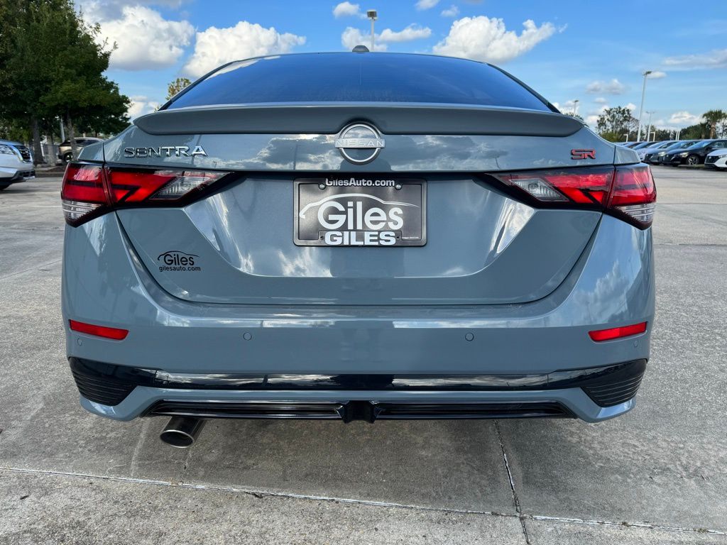 2025 Nissan Sentra SR photo 4