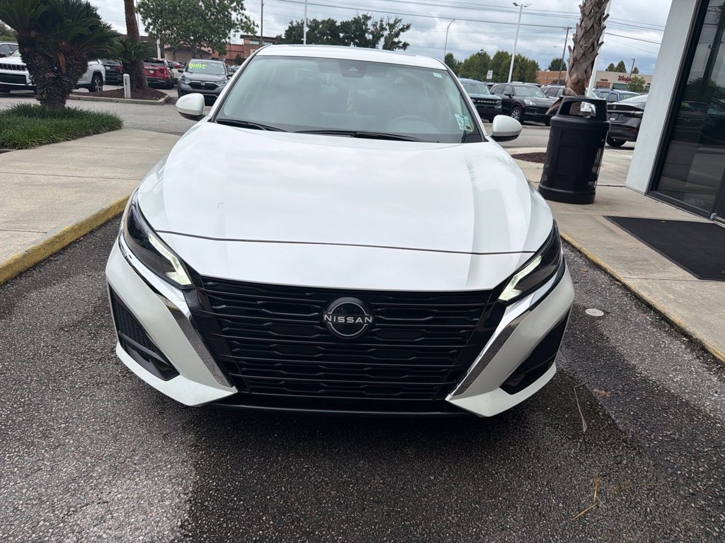 Used 2023 Nissan Altima 2.5 SV Sedan