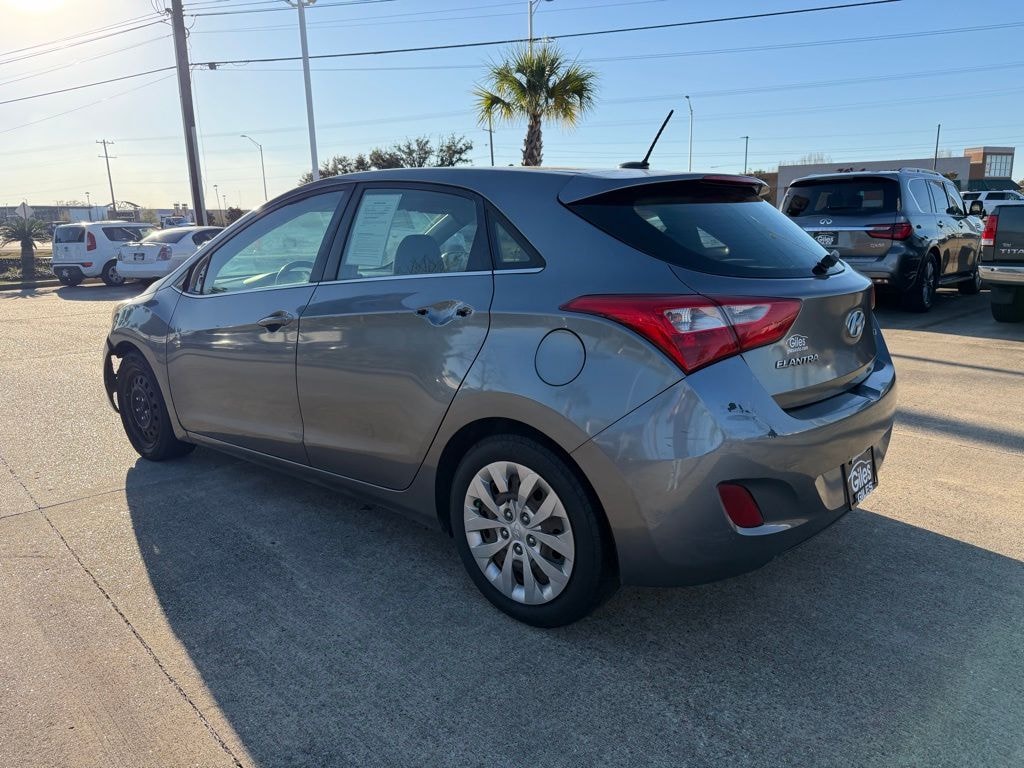 Used 2017 Hyundai Elantra GT Base Hatchback