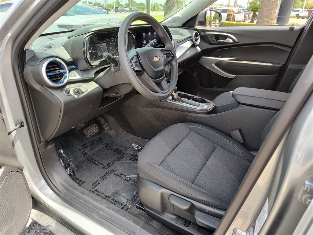 Used 2024 Chevrolet Trax LS with VIN KL77LFE22RC164779 for sale in Lafayette, LA