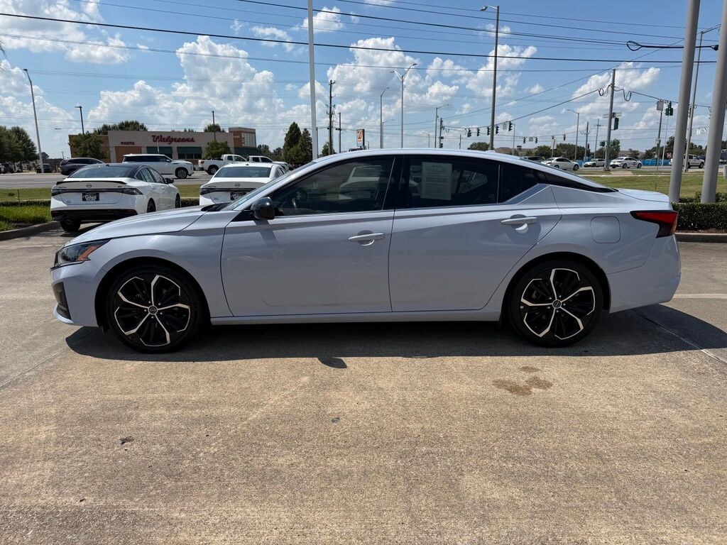 Used 2023 Nissan Altima 2.5 SR Sedan