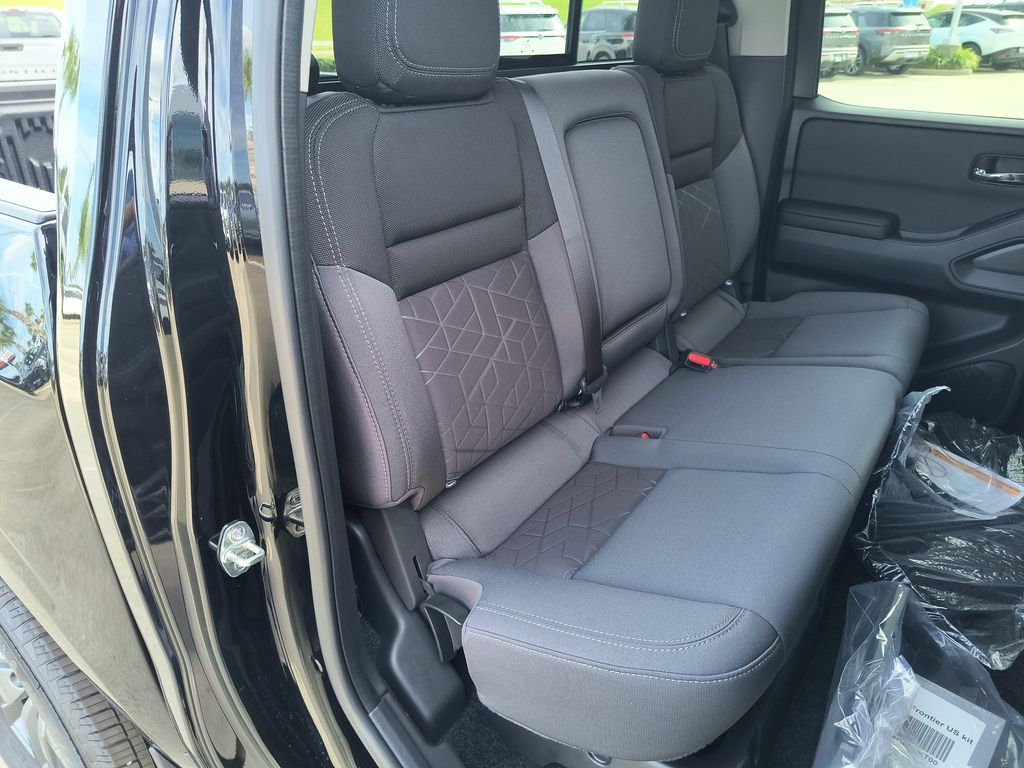 2026 Nissan Frontier SV - Photo 14