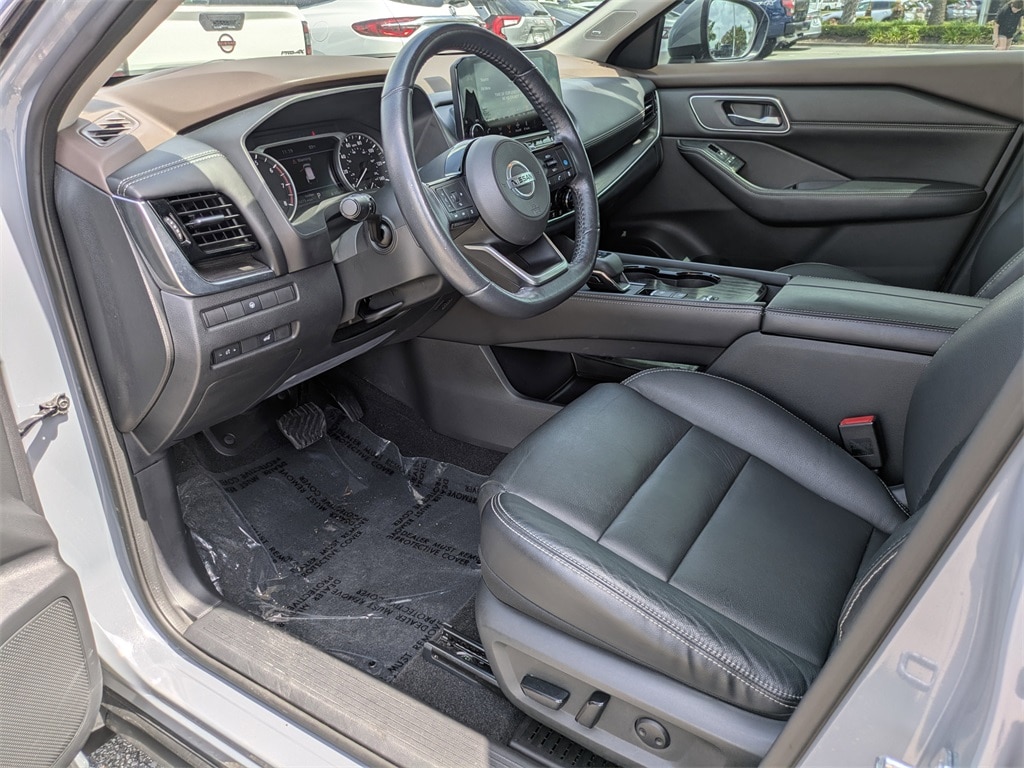 Used 2021 Nissan Rogue SL with VIN 5N1AT3CA1MC825823 for sale in Lafayette, LA