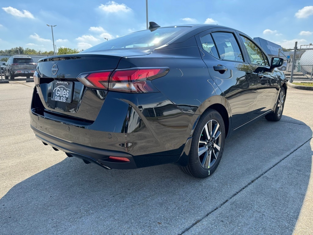 New 2025 Nissan Versa 1.6 SV Sedan