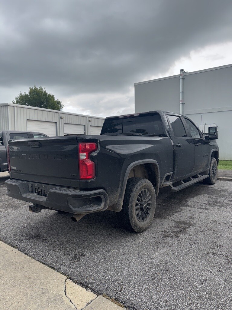 2021 Chevrolet Silverado 2500HD LTZ photo 3