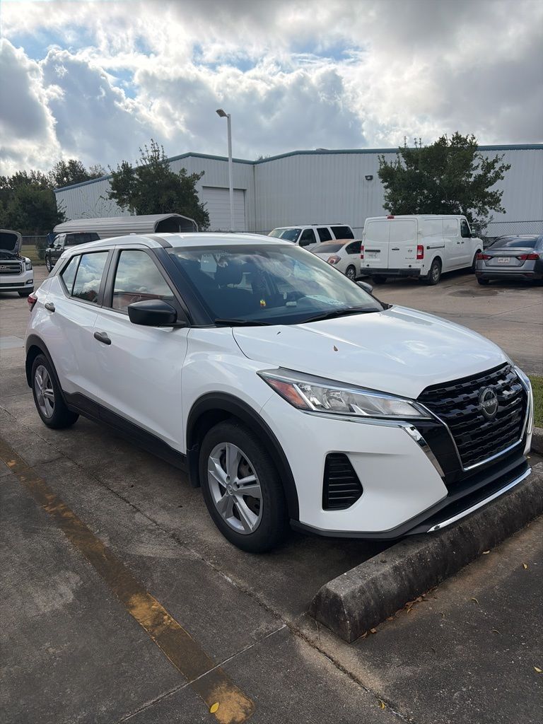 2023 Nissan Kicks S