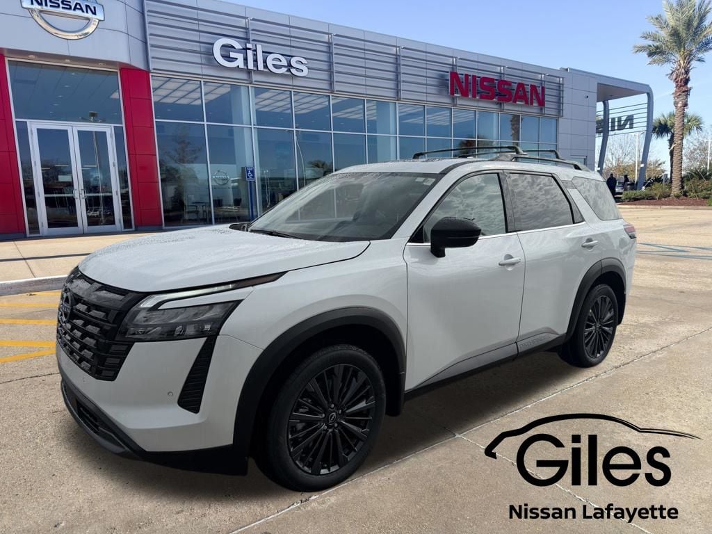 2026 Nissan Pathfinder SL 2WD's photo