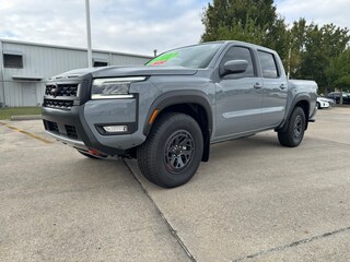 2025 Nissan Frontier PRO-4X Truck