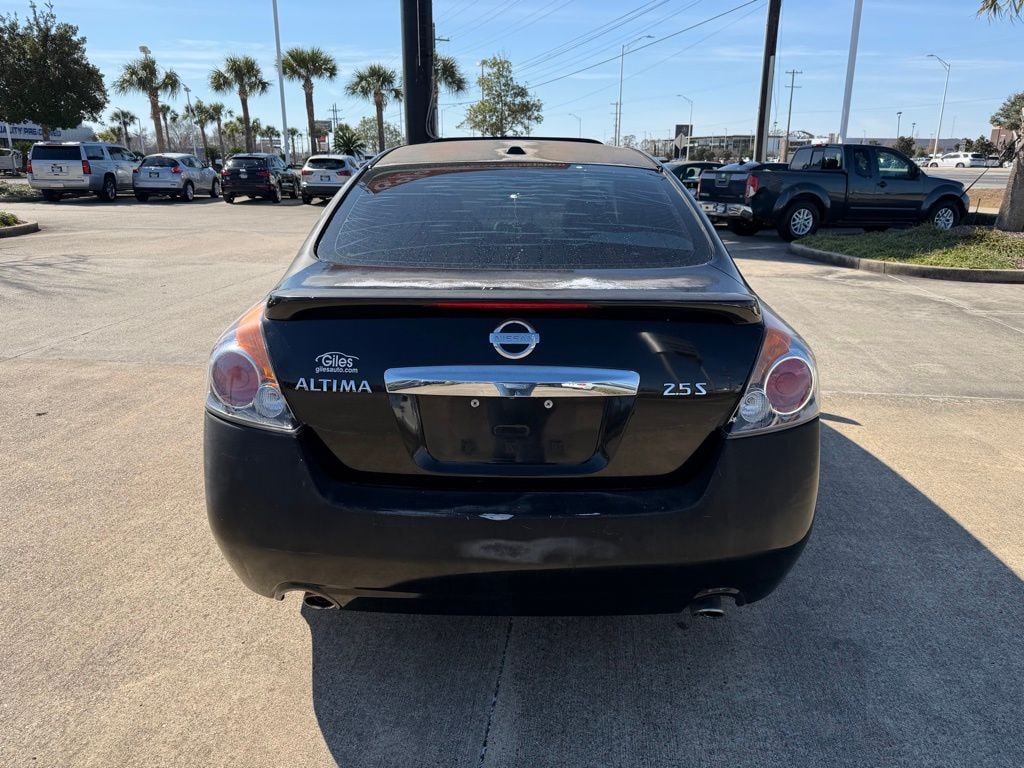 Used 2010 Nissan Altima 2.5 SL Sedan