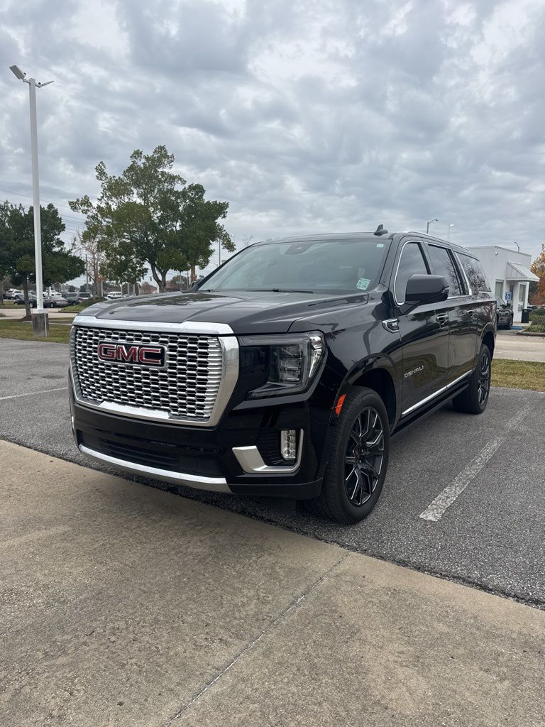 2023 GMC Yukon XL Denali's photo