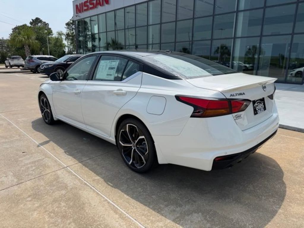 New 2026 Nissan Altima 2.5 SR Sedan