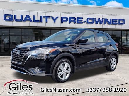 2025 Nissan Kicks Play S SUV