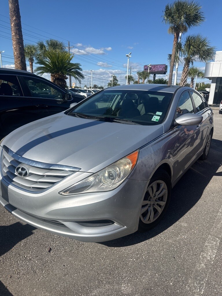 2012 Hyundai Sonata GLS photo 2