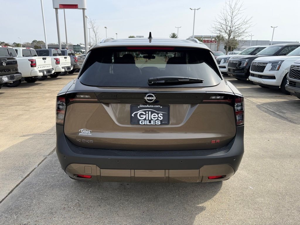 New 2026 Nissan Kicks SR SUV