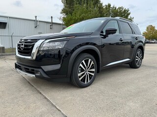 2025 Nissan Pathfinder Platinum SUV