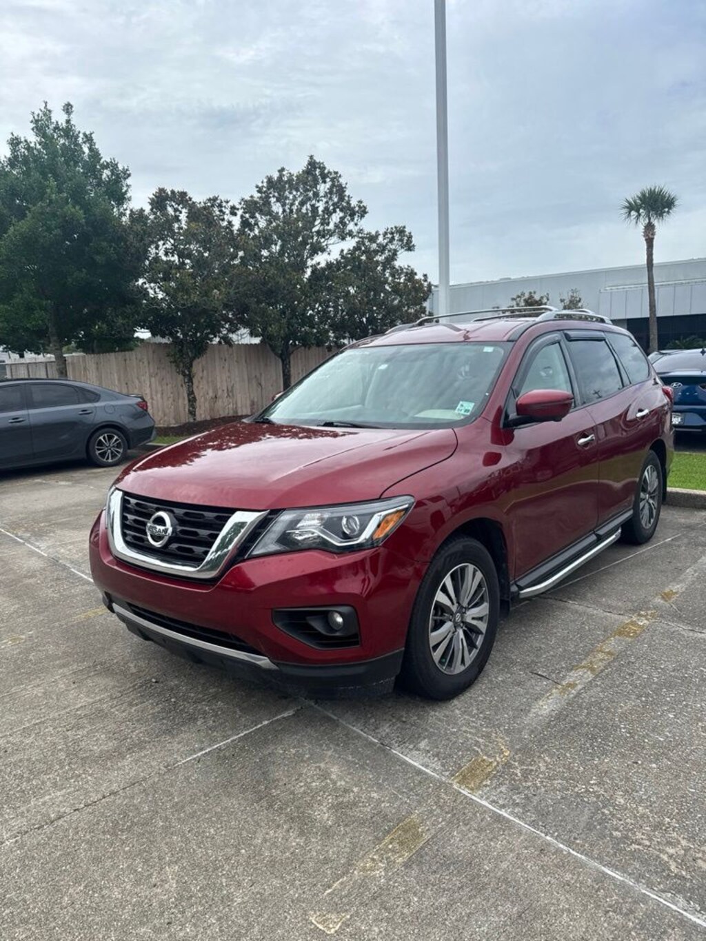 Used 2020 Nissan Pathfinder SL SUV