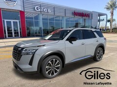 2026 Nissan Pathfinder Platinum SUV
