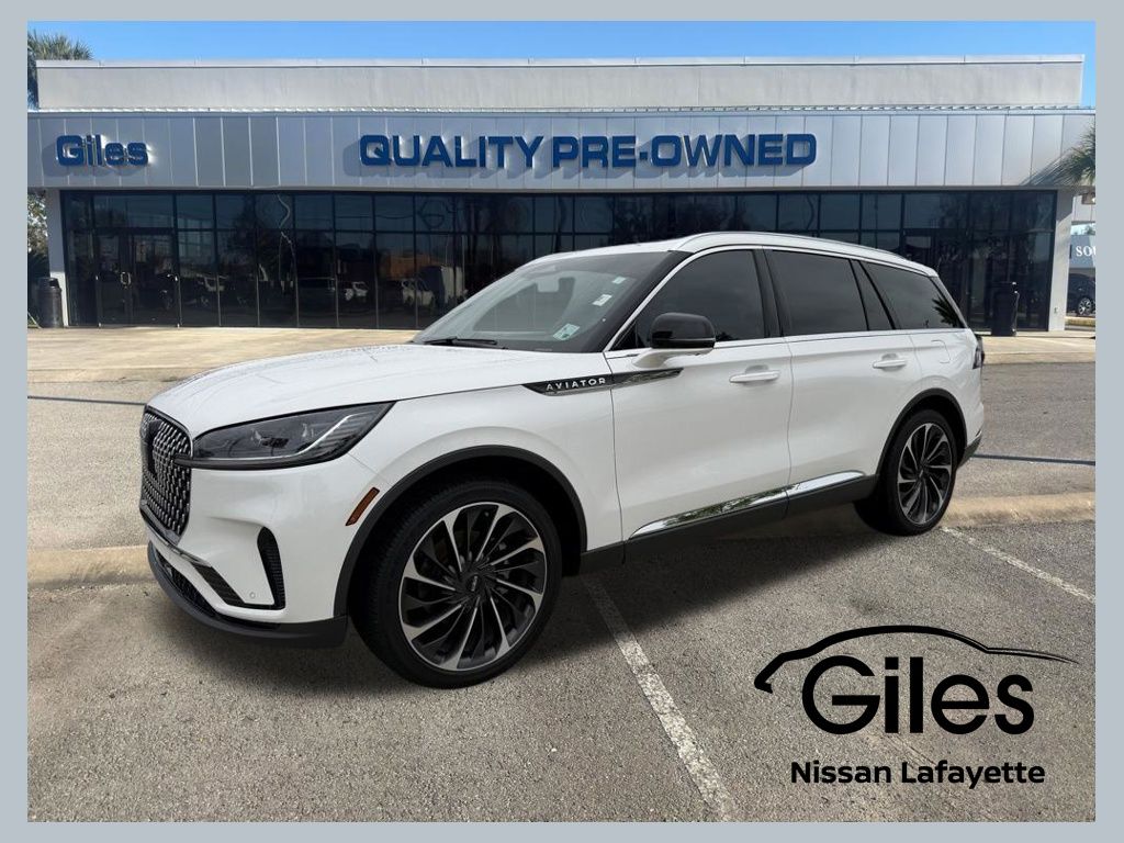 2025 Lincoln Aviator Reserve RWD's photo