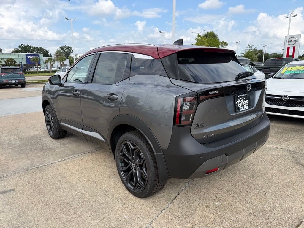 New 2026 Nissan Kicks SR SUV