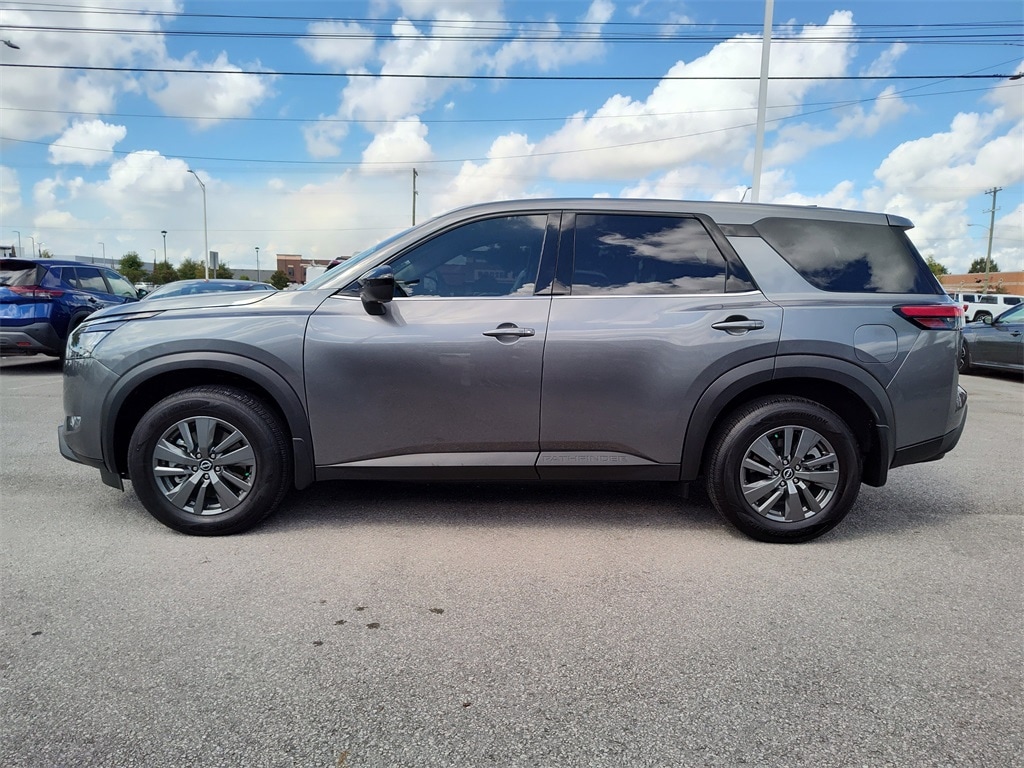 Used 2025 Nissan Pathfinder S SUV