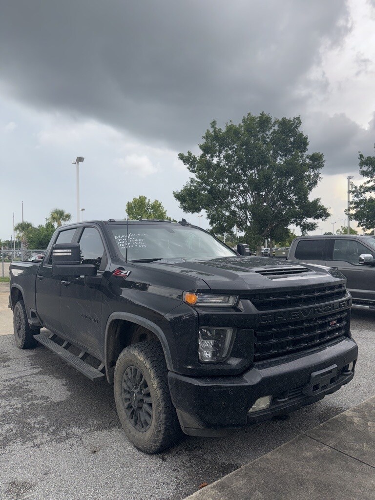 2021 Chevrolet Silverado 2500HD LTZ photo 2