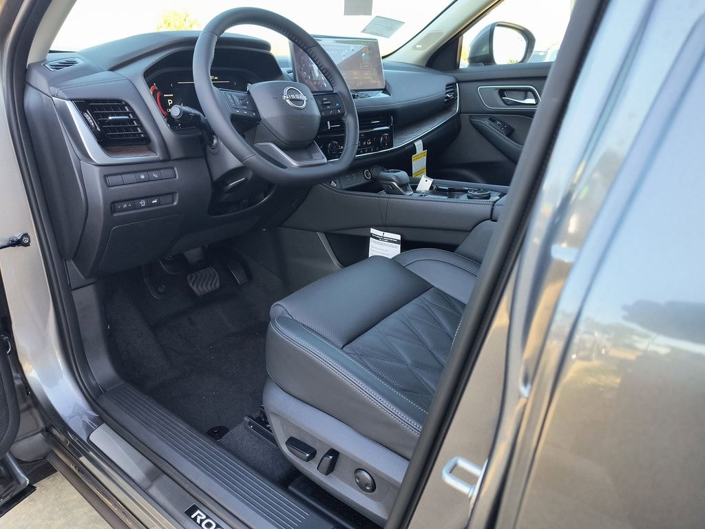 New 2026 Nissan Rogue Platinum SUV