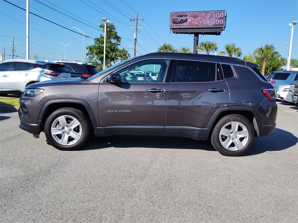 Used 2022 Jeep Compass Latitude SUV