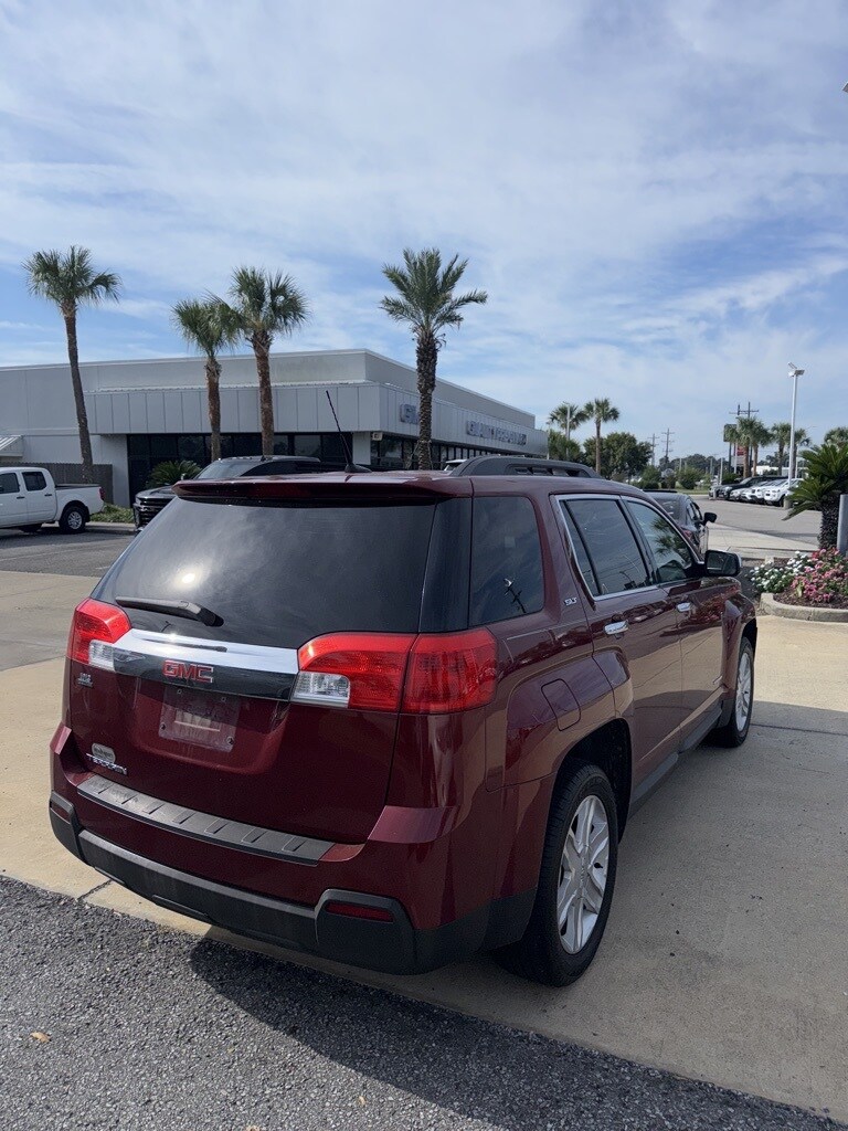 2011 Gmc Terrain SLT photo 2