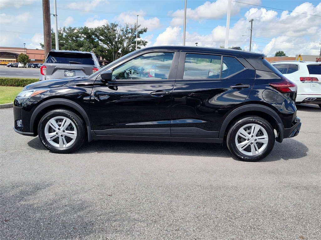 Used 2025 Nissan Kicks Play S SUV