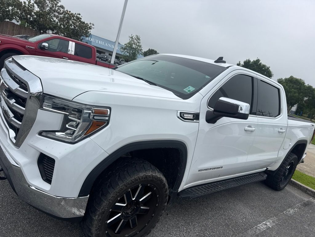 2021 GMC Sierra 4WD Crew Cab Short Box SLE's photo