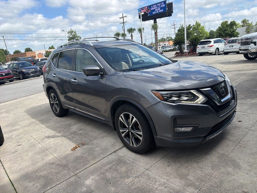 Used 2017 Nissan Rogue SL SUV