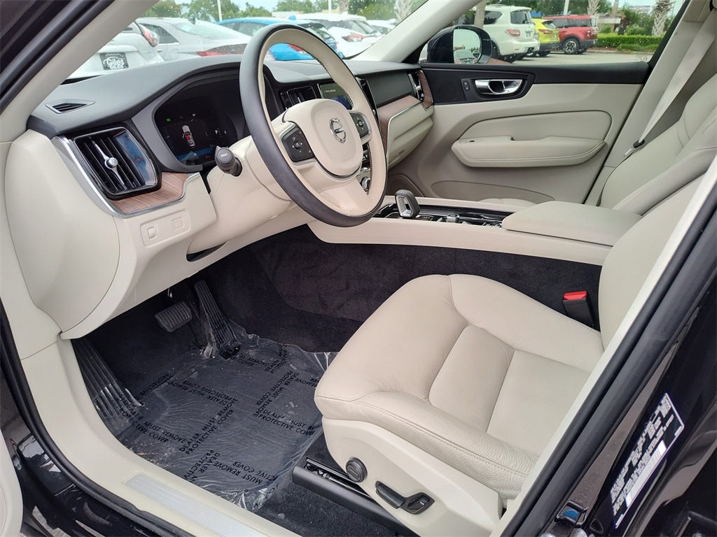Used 2022 Volvo XC60 Momentum with VIN YV4L12DK8N1964507 for sale in Lafayette, LA