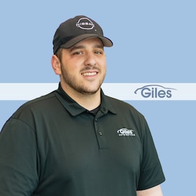 Staff member Gabe Anslem from ID_de51323e4775
