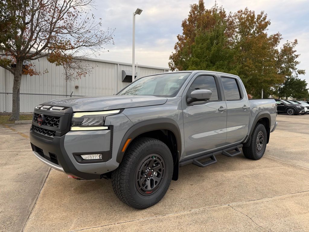 2026 Nissan Frontier PRO-4X's photo