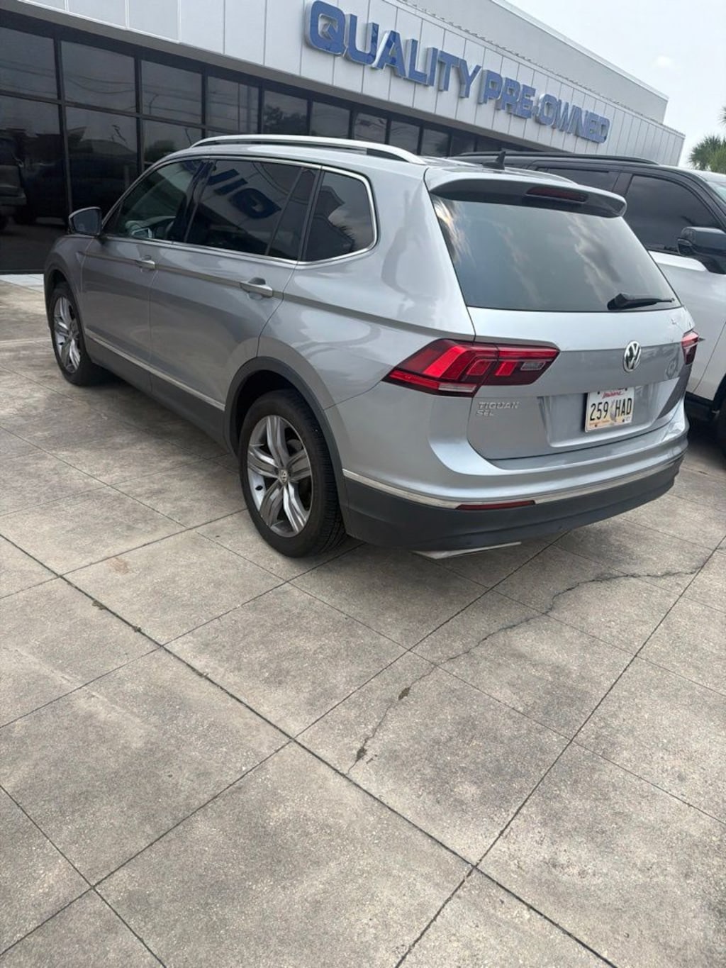 Used 2021 Volkswagen Tiguan 2.0T SEL SUV