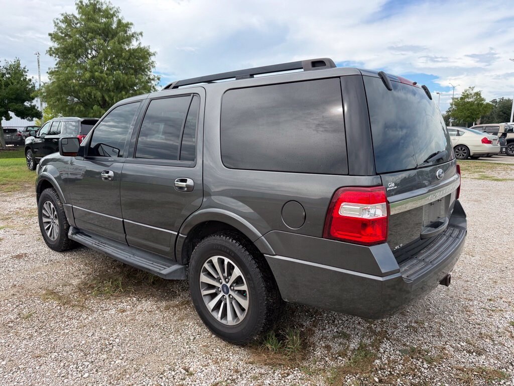 Used 2016 Ford Expedition XLT SUV