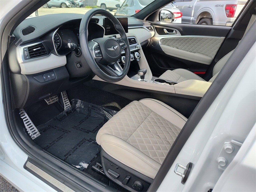 2023 Genesis G70 3.3T photo 2