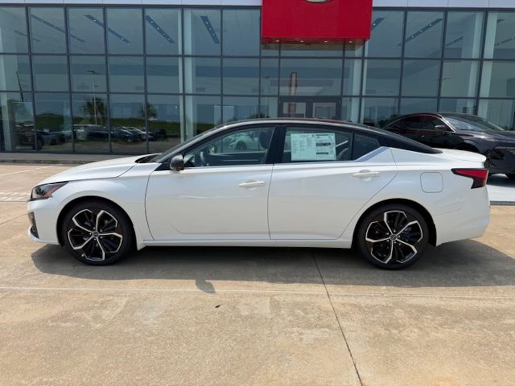 New 2026 Nissan Altima 2.5 SR Sedan