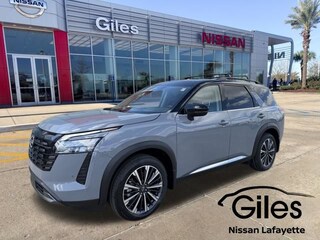 2026 Nissan Pathfinder Platinum SUV