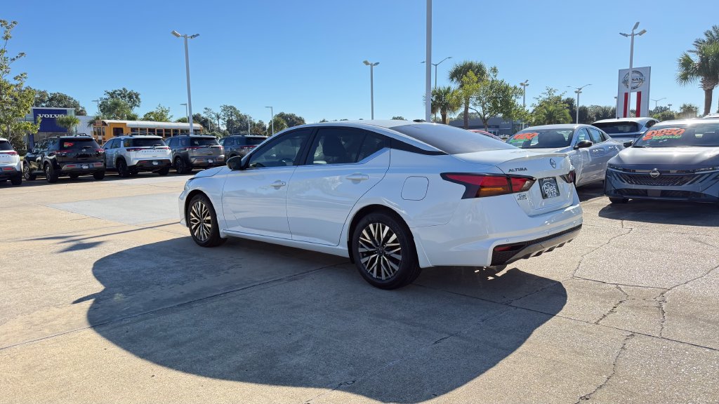 New 2026 Nissan Altima 2.5 SV Sedan