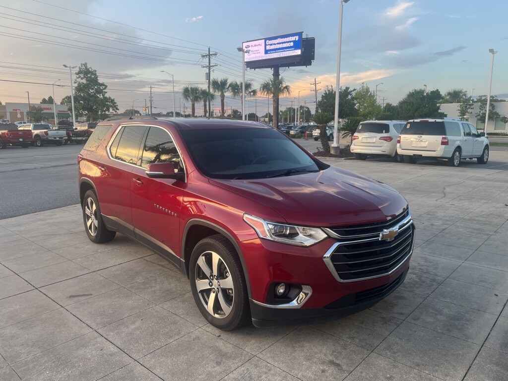 2019 Chevrolet Traverse 3LT photo 2